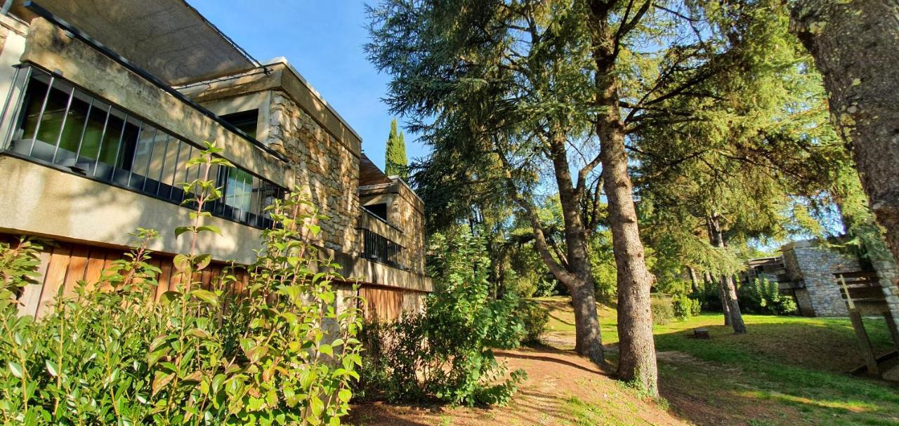 Residence Vacances Bleues Lou Castel Berrias-et-Casteljau Bagian luar foto