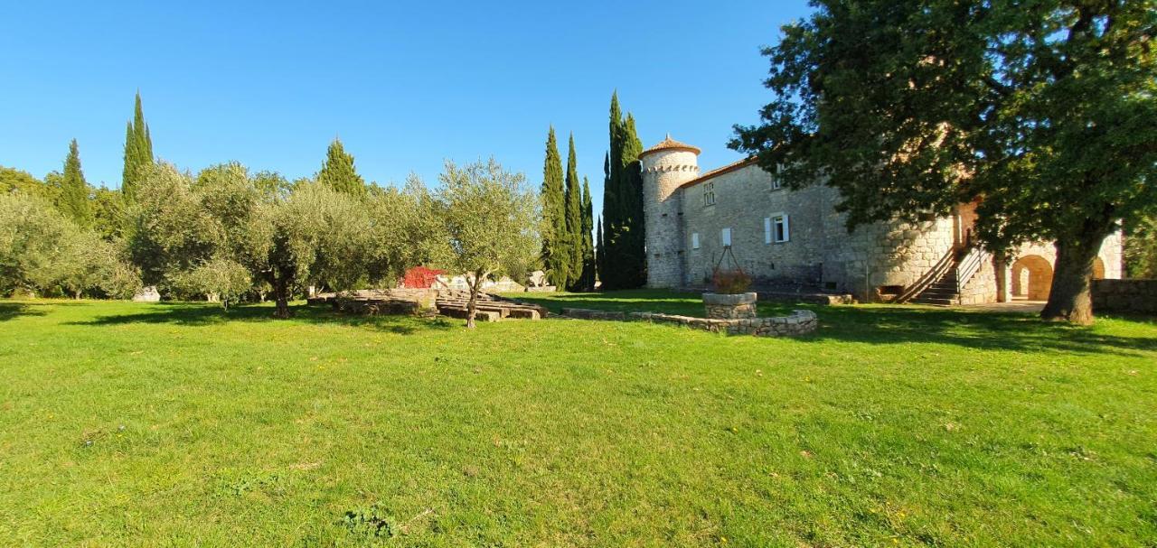 Residence Vacances Bleues Lou Castel Berrias-et-Casteljau Bagian luar foto